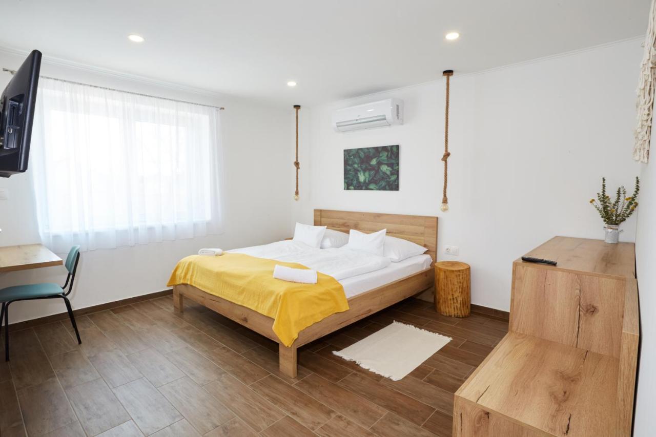 Naturella Panzio Виллань Экстерьер фото